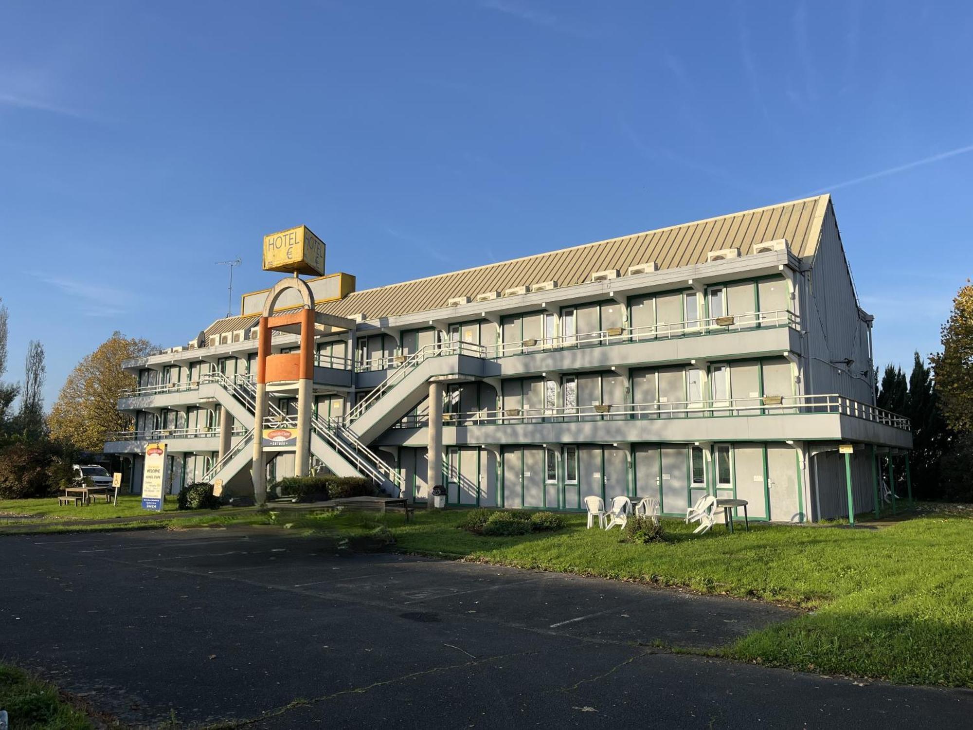 Nouvelle Classe Hotel Chatellerault Luaran gambar